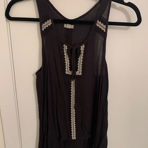 Ecote - Urban Outfitters Embroidered Tank - size XS